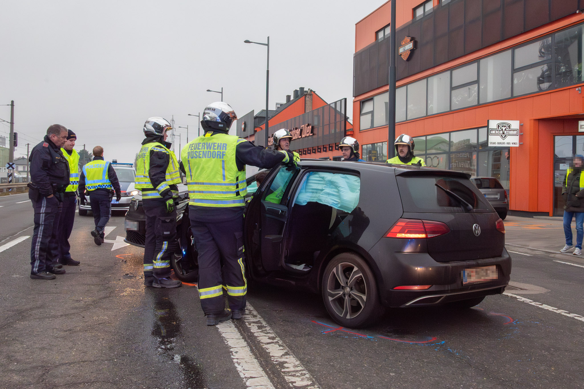 2025-12-02_1308_T1_Bergung-PKW-4_Web