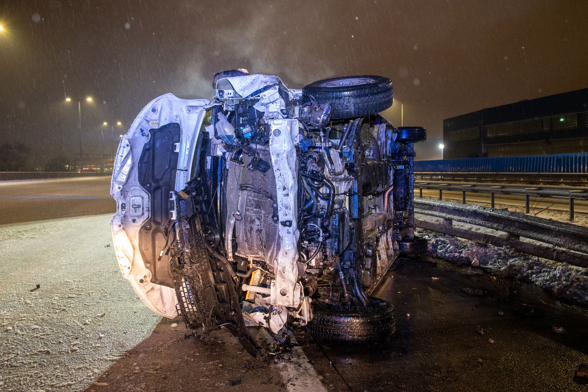 2026-01-13_0100_T2_Verkehrsunfall-Unklare_Lage-12_Web