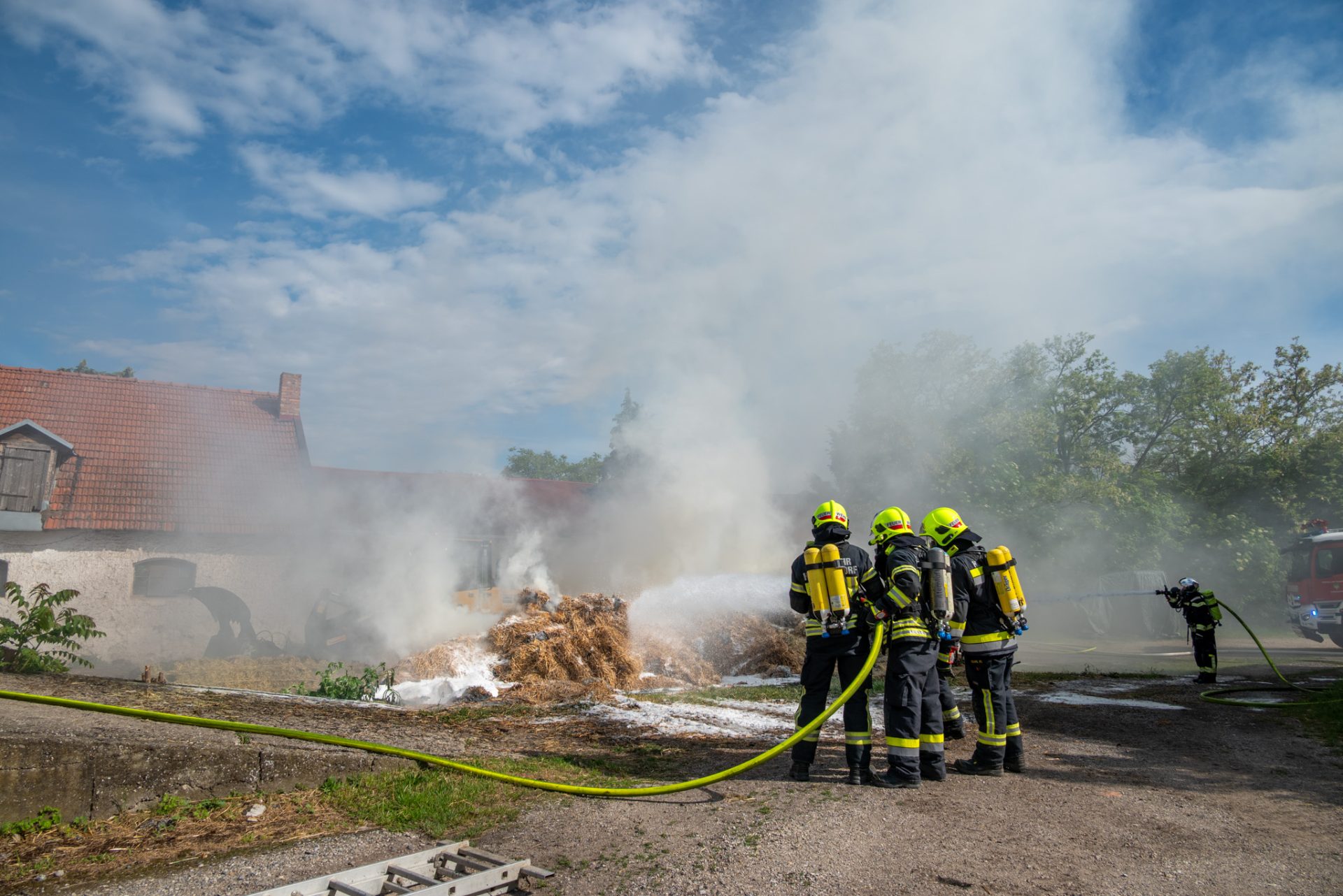 2026-05-18_1546_B3+HUBRET_Gebäudebrand-Landwirtschaft-29_Web